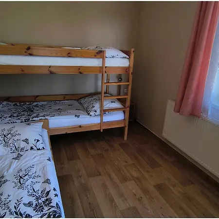 S Výhledem Do Krajiny Jestřabí V Krkonoších