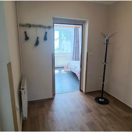 S Výhledem Do Krajiny Jestřabí V Krkonoších